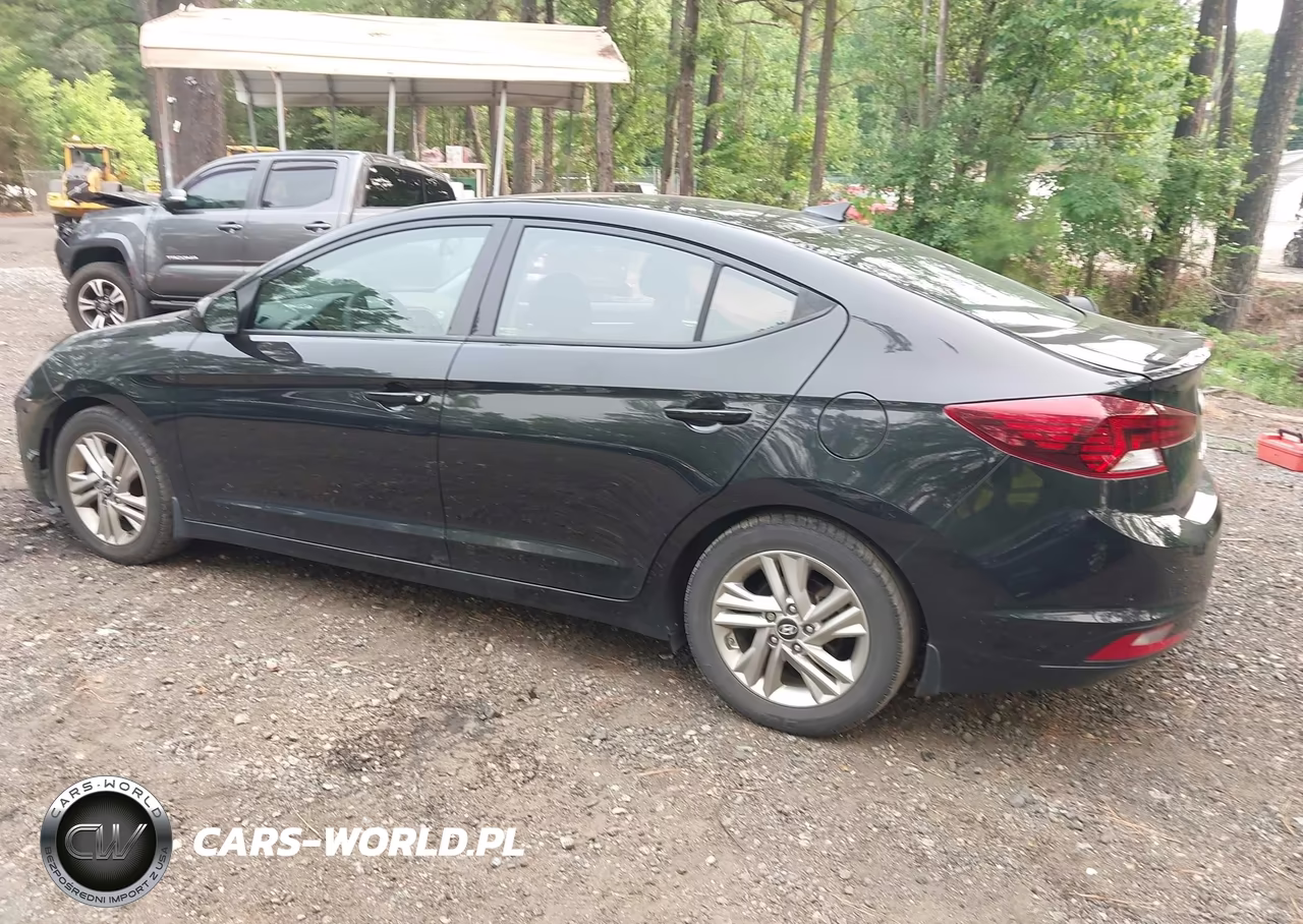 2019 Hyundai Elantra Sel VIN:5NPD84LF5KH412650 - 3