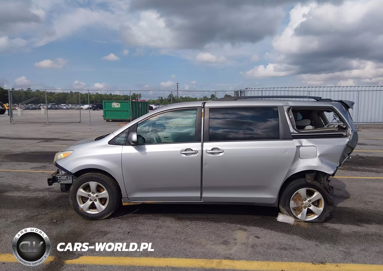 2013 Toyota Sienna Le V6 8 Passenger VIN:5TDKK3DC7DS335588 - 13