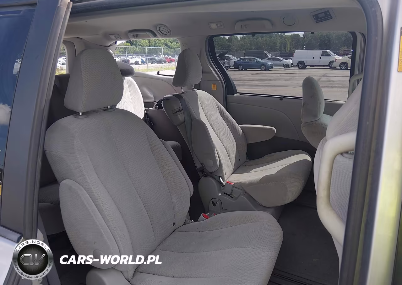 2013 Toyota Sienna Le V6 8 Passenger VIN:5TDKK3DC7DS335588 - 8