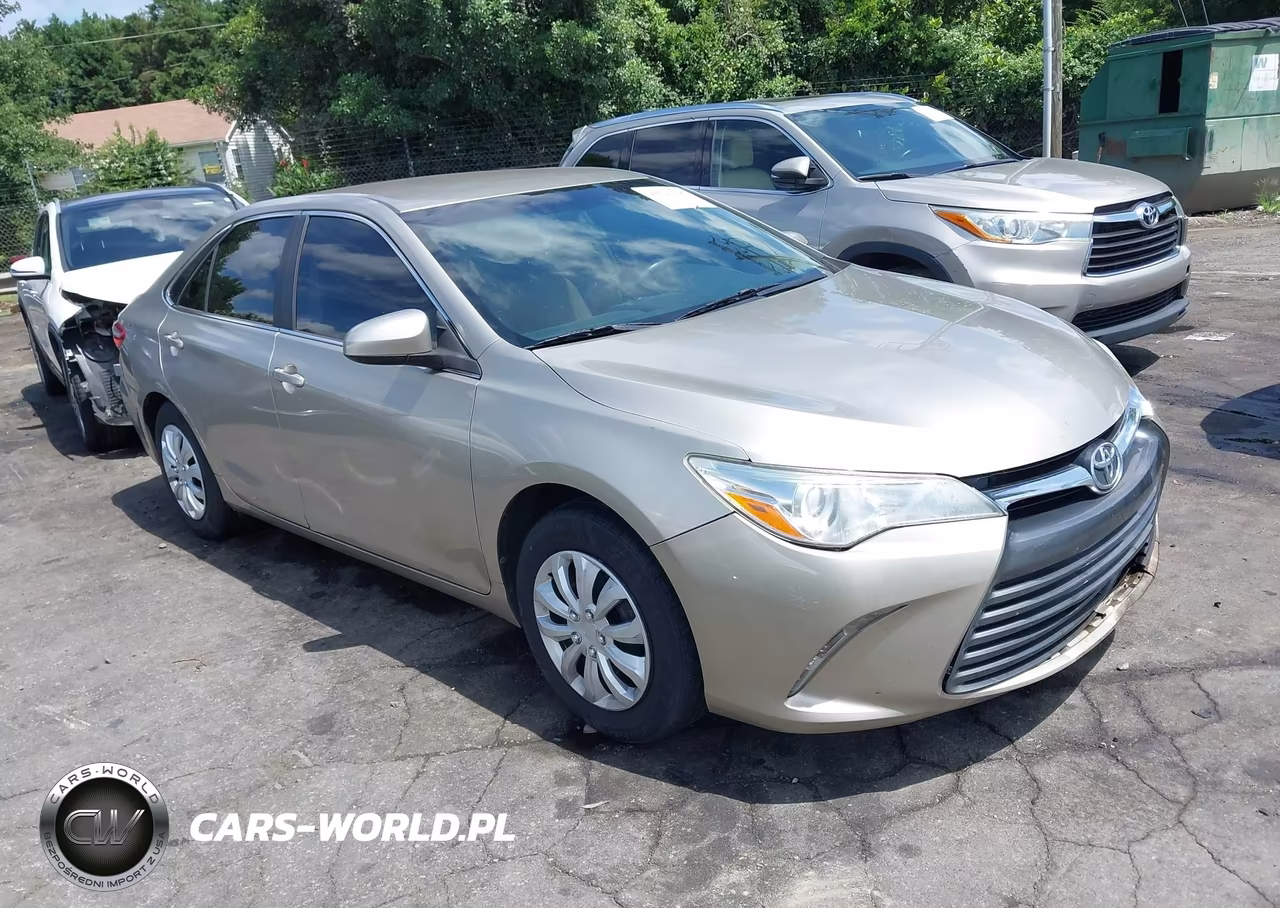 2016 Toyota Camry Le