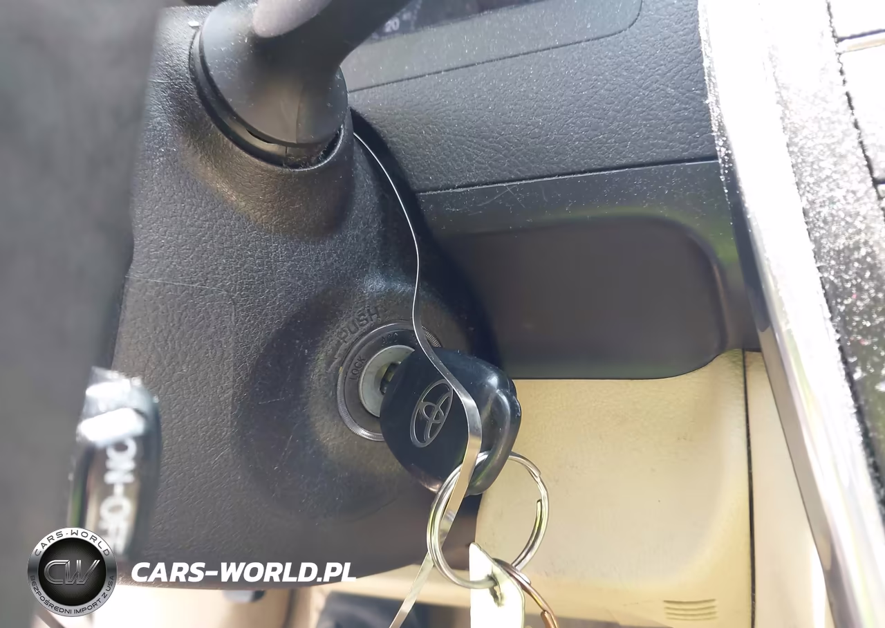 2016 Toyota Camry Le VIN:4T1BF1FK9GU142173 - 11