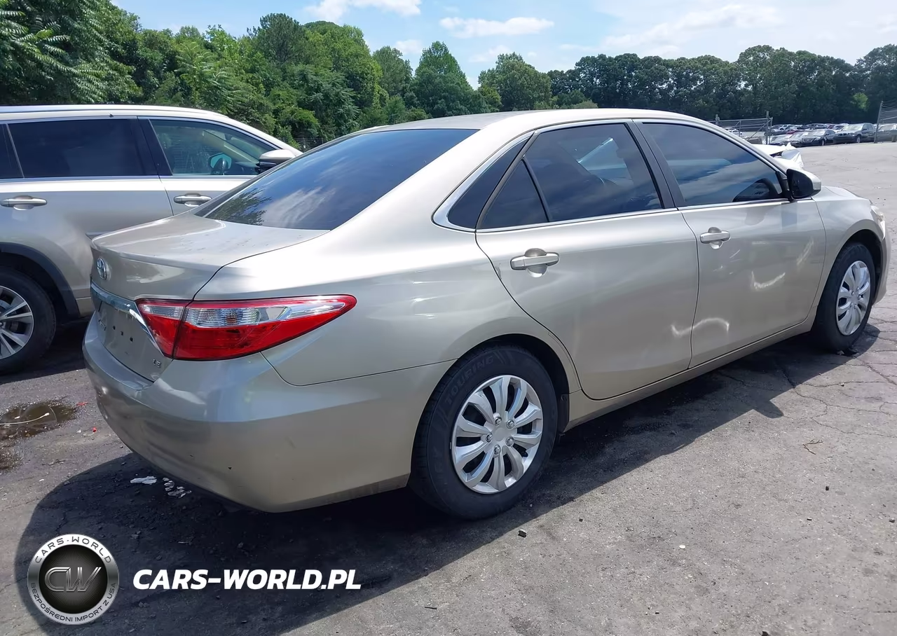 2016 Toyota Camry Le VIN:4T1BF1FK9GU142173 - 4