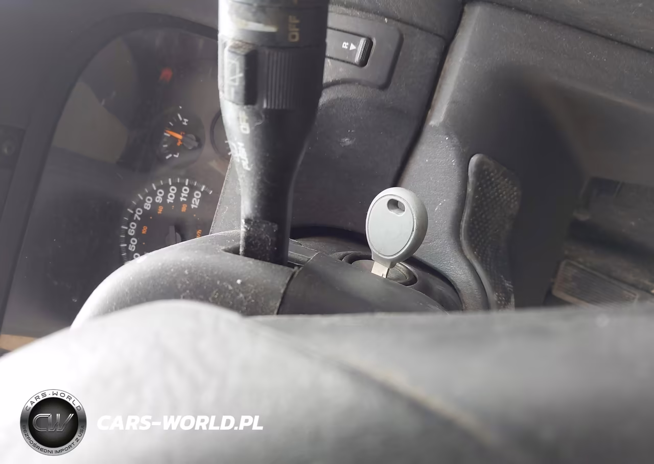2004 Jeep Grand Cherokee Laredo VIN:1J4GW48S04C278177 - 11