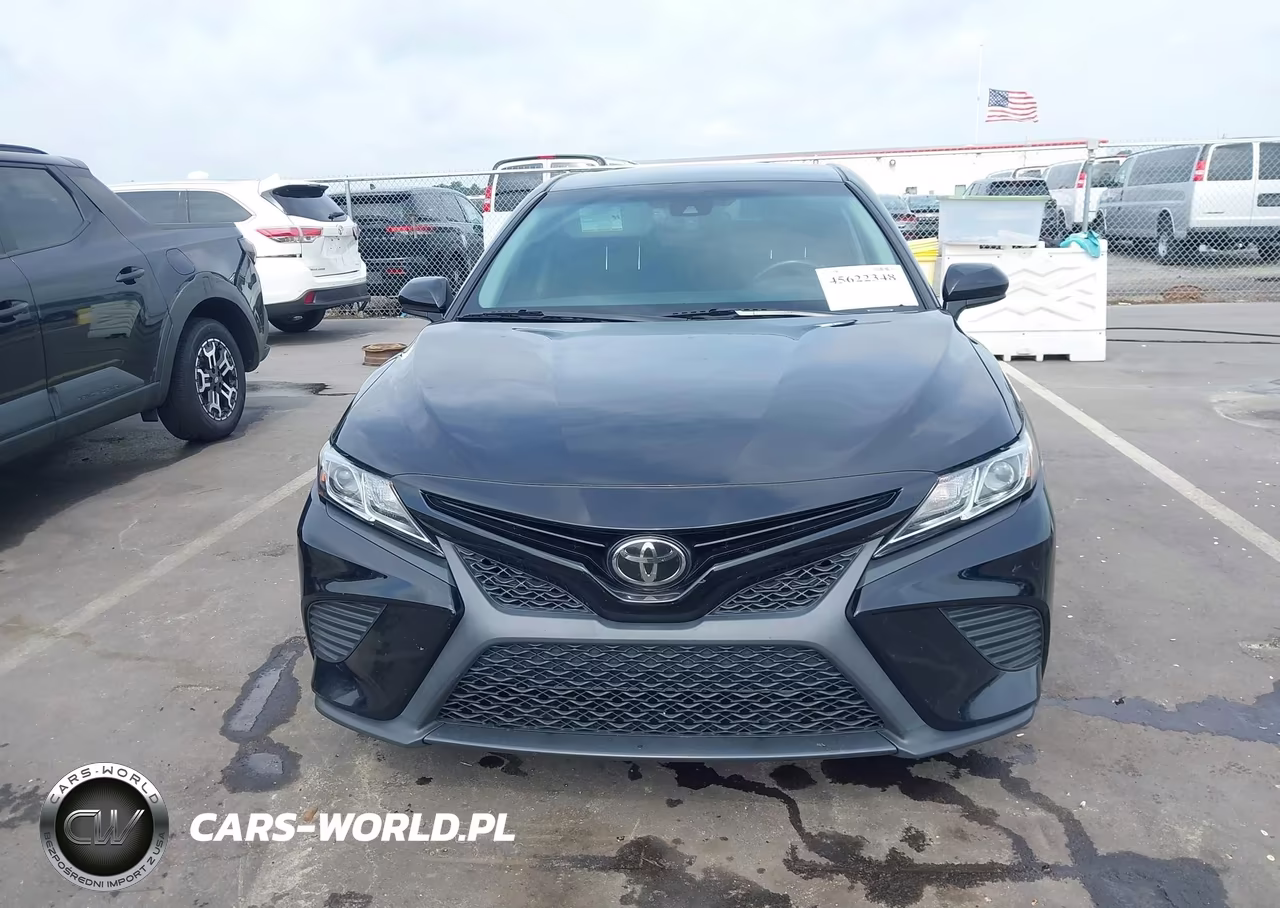 2018 Toyota Camry Se VIN:4T1B11HK5JU587352 - 13