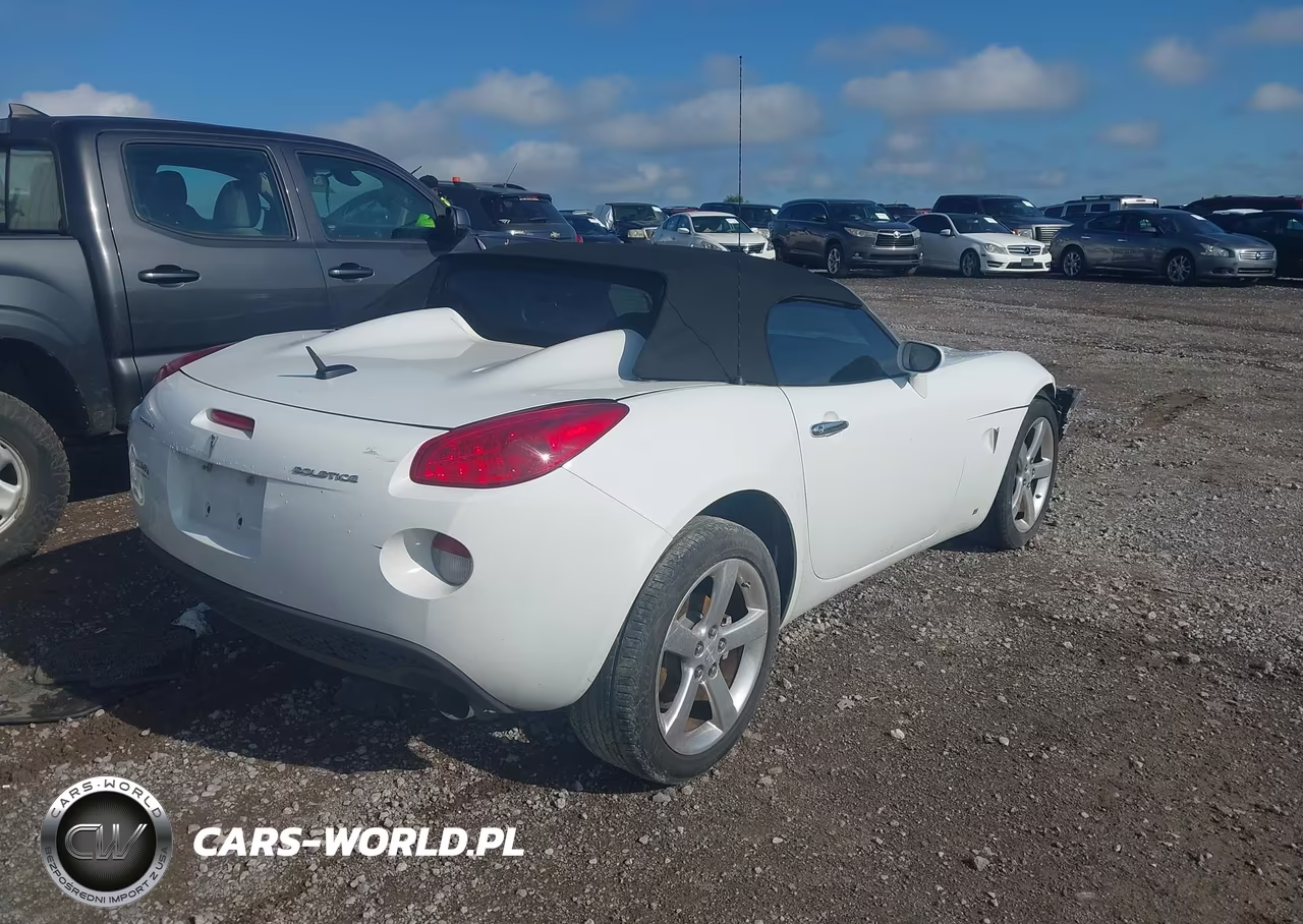 2008 Pontiac Solstice VIN:1G2MB35B88Y102462 - 4