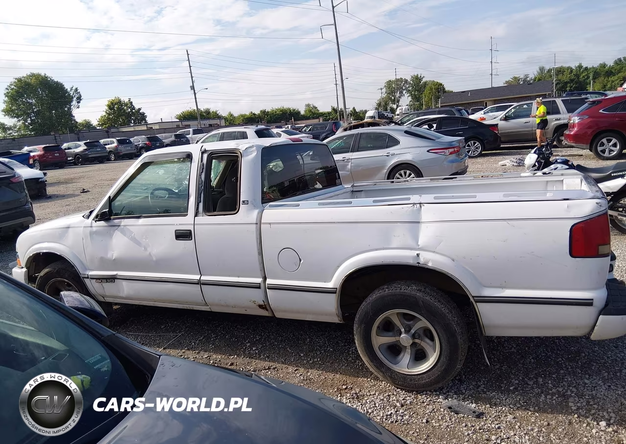 1998 Chevrolet S-10 Ls VIN:1GCCS19X5W8102465 - 15