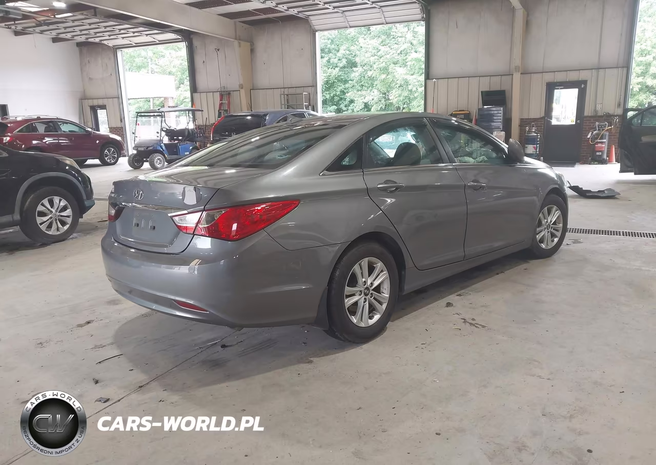2013 Hyundai Sonata Gls VIN:5NPEB4AC7DH789496 - 4