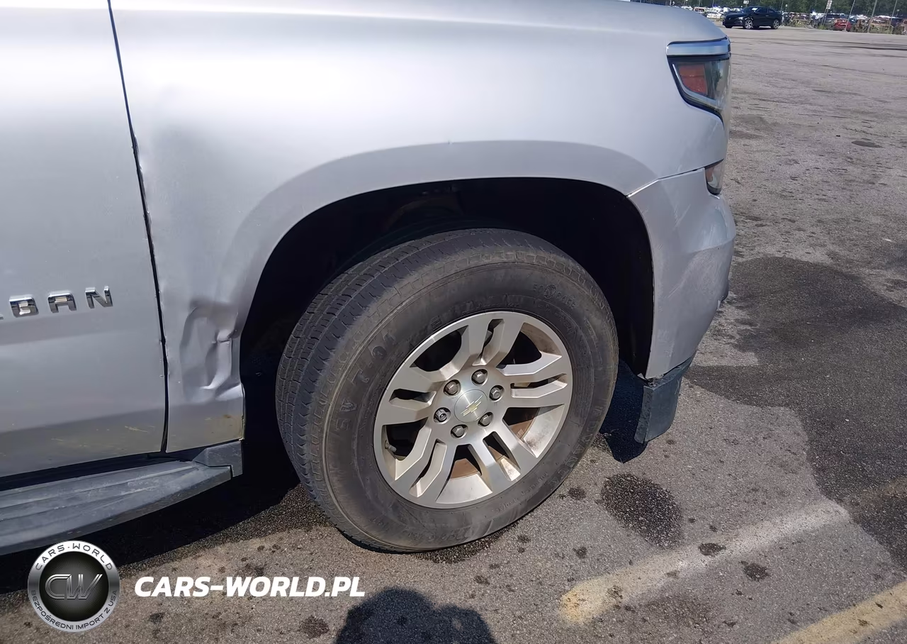 2019 Chevrolet Suburban Lt VIN:1GNSKHKC9KR406910 - 6