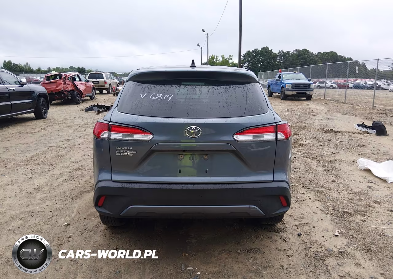 2022 Toyota Corolla Cross L VIN:7MUAAAAG8NV006819 - 16