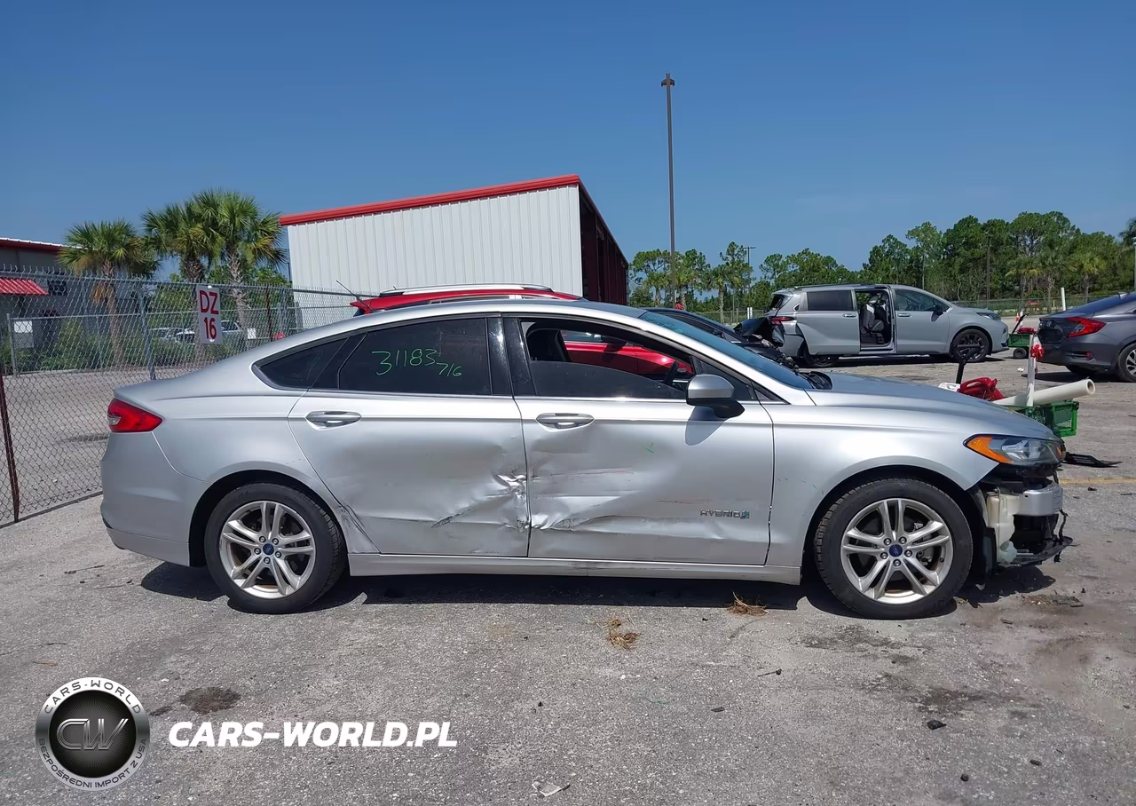 2018 Ford Fusion Hybrid Se VIN:3FA6P0LU0JR226907 - 13