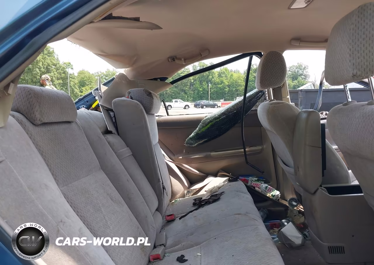2003 Toyota Camry Le VIN:4T1BE30K43U703722 - 8