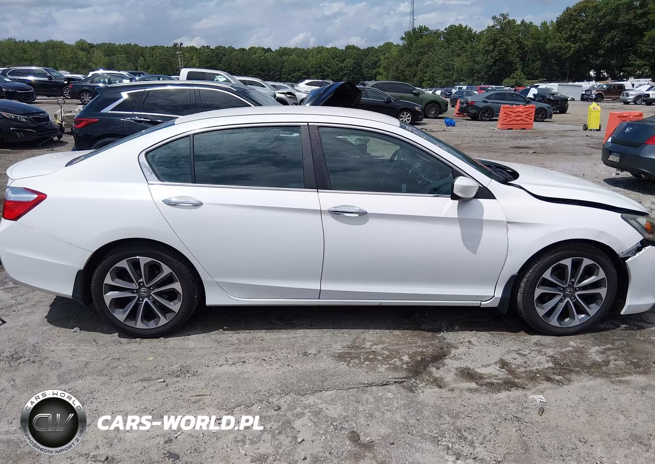 2015 Honda Accord Sport VIN:1HGCR2F55FA234740 - 14