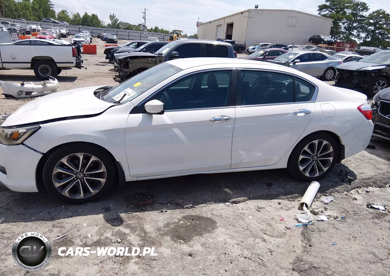 2015 Honda Accord Sport VIN:1HGCR2F55FA234740 - 15