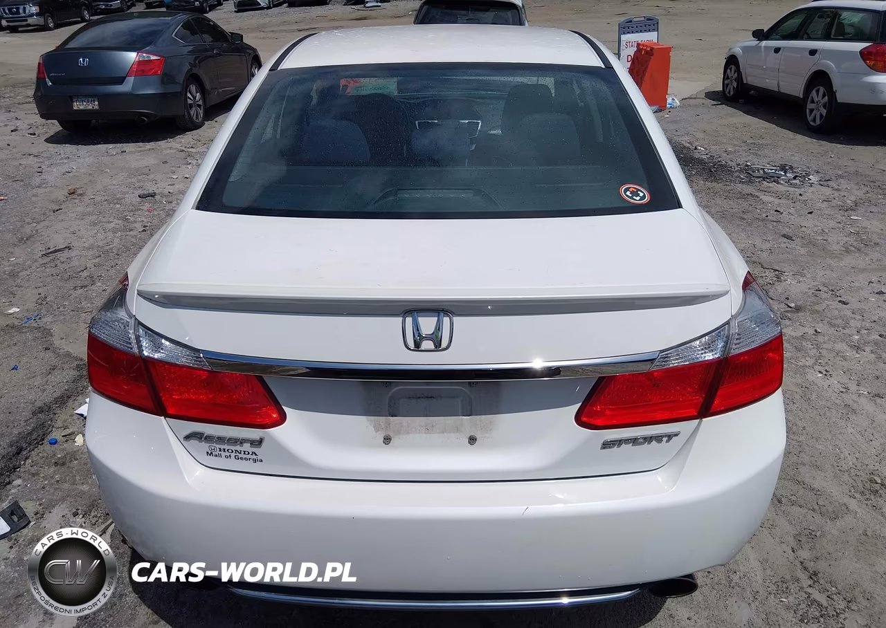 2015 Honda Accord Sport VIN:1HGCR2F55FA234740 - 17