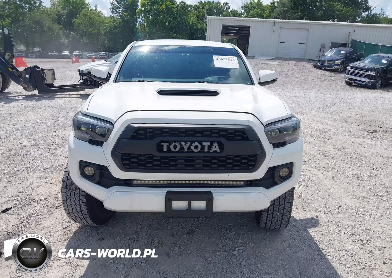 2016 Toyota Tacoma Trd Sport VIN:3TMCZ5AN8GM035192 - 12