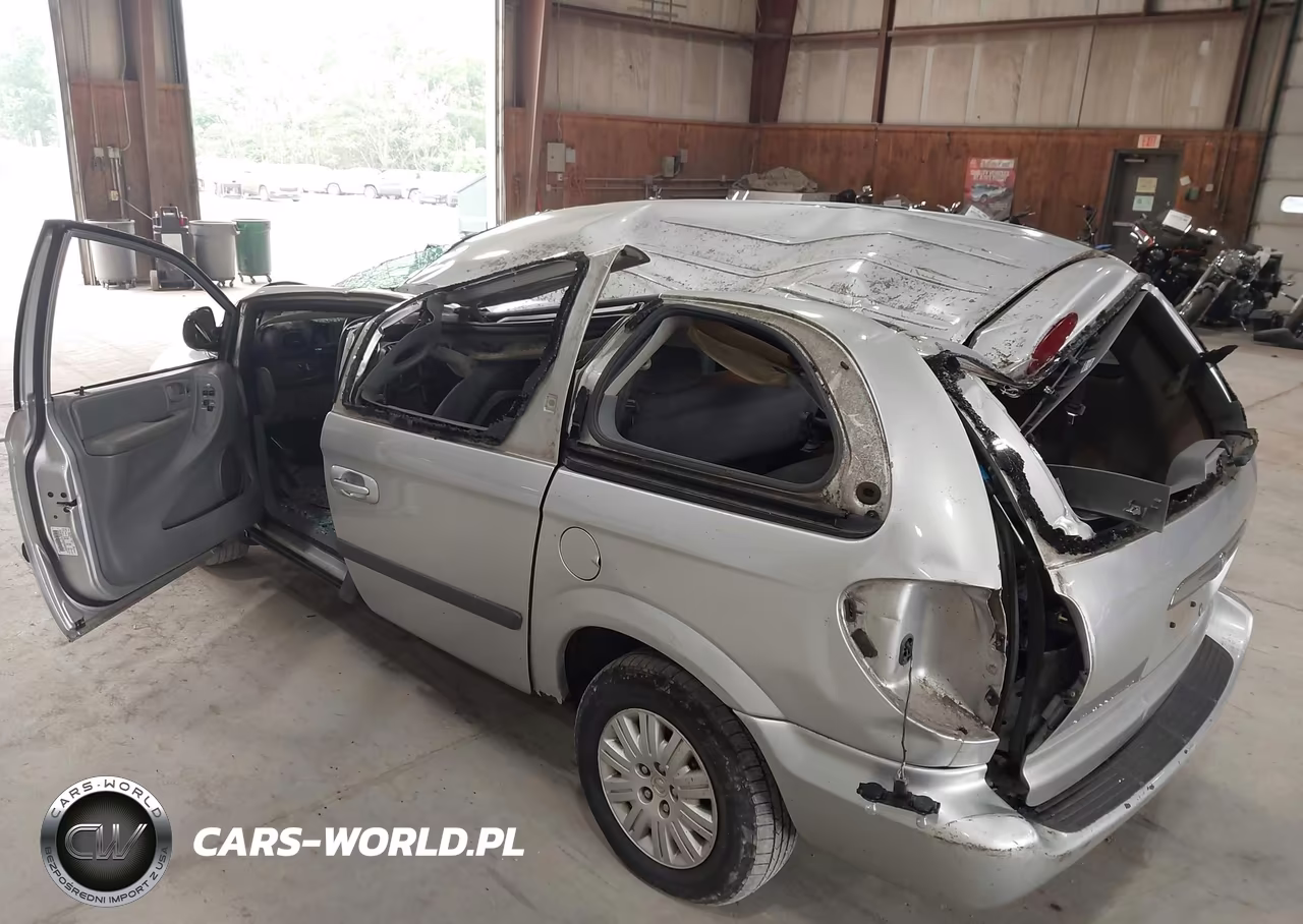 2005 Chrysler Town & Country VIN:1C4GP45R55B221646 - 18