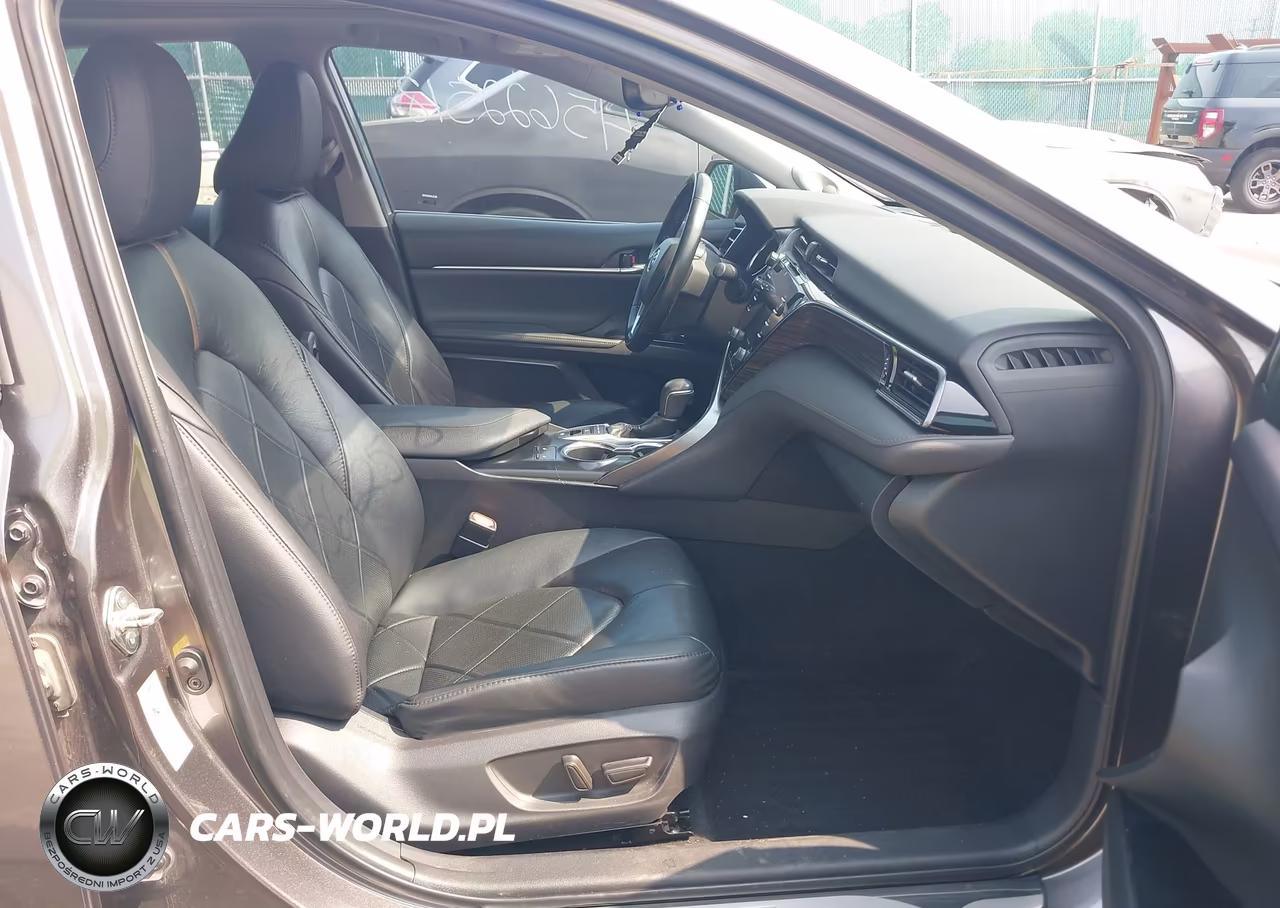 2019 Toyota Camry Xle V6 VIN:4T1BZ1HK4KU022407 - 5