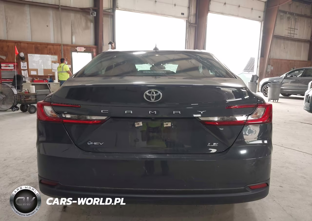 2025 Toyota Camry Le VIN:4T1DAACK3SU538345 - 16