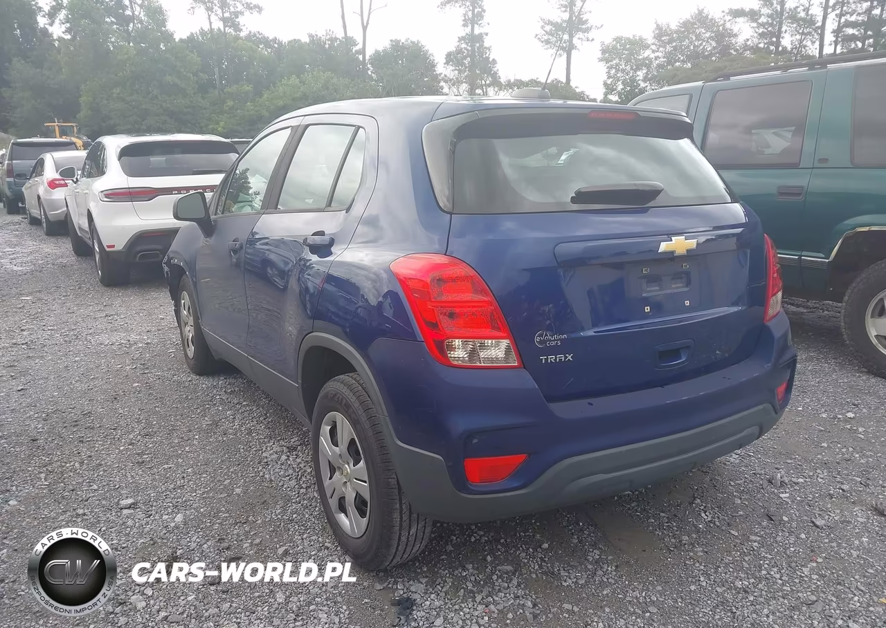 2017 Chevrolet Trax Ls VIN:3GNCJKSB1HL213243 - 3