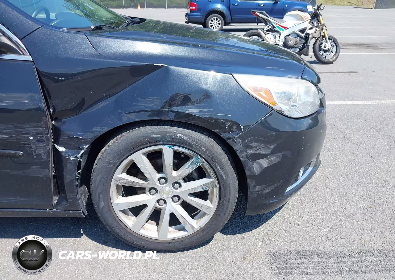 2015 Chevrolet Malibu 2Lt VIN:1G11D5SLXFF317568 - 13