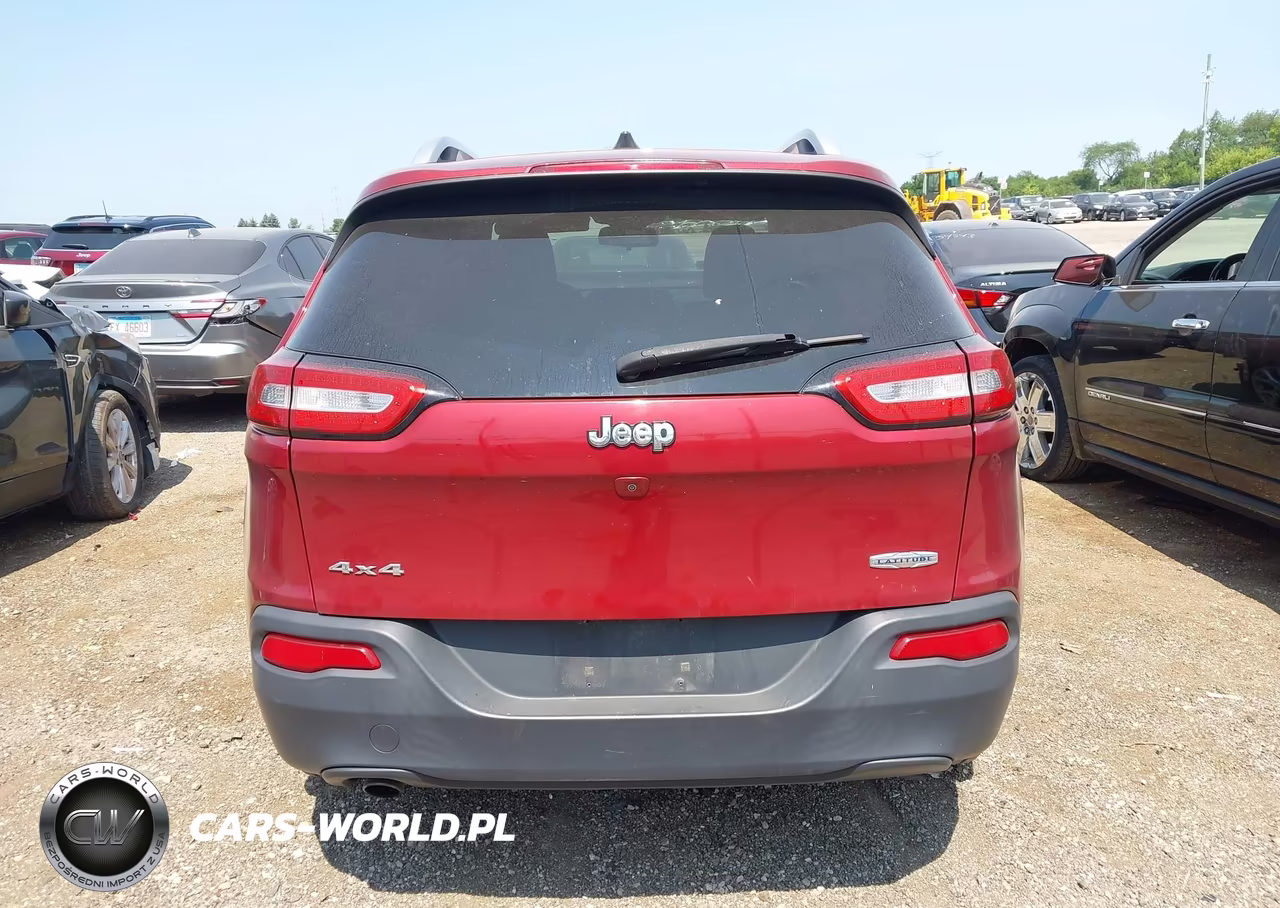 2017 Jeep Cherokee Latitude VIN:1C4PJMCB1HW658368 - 17
