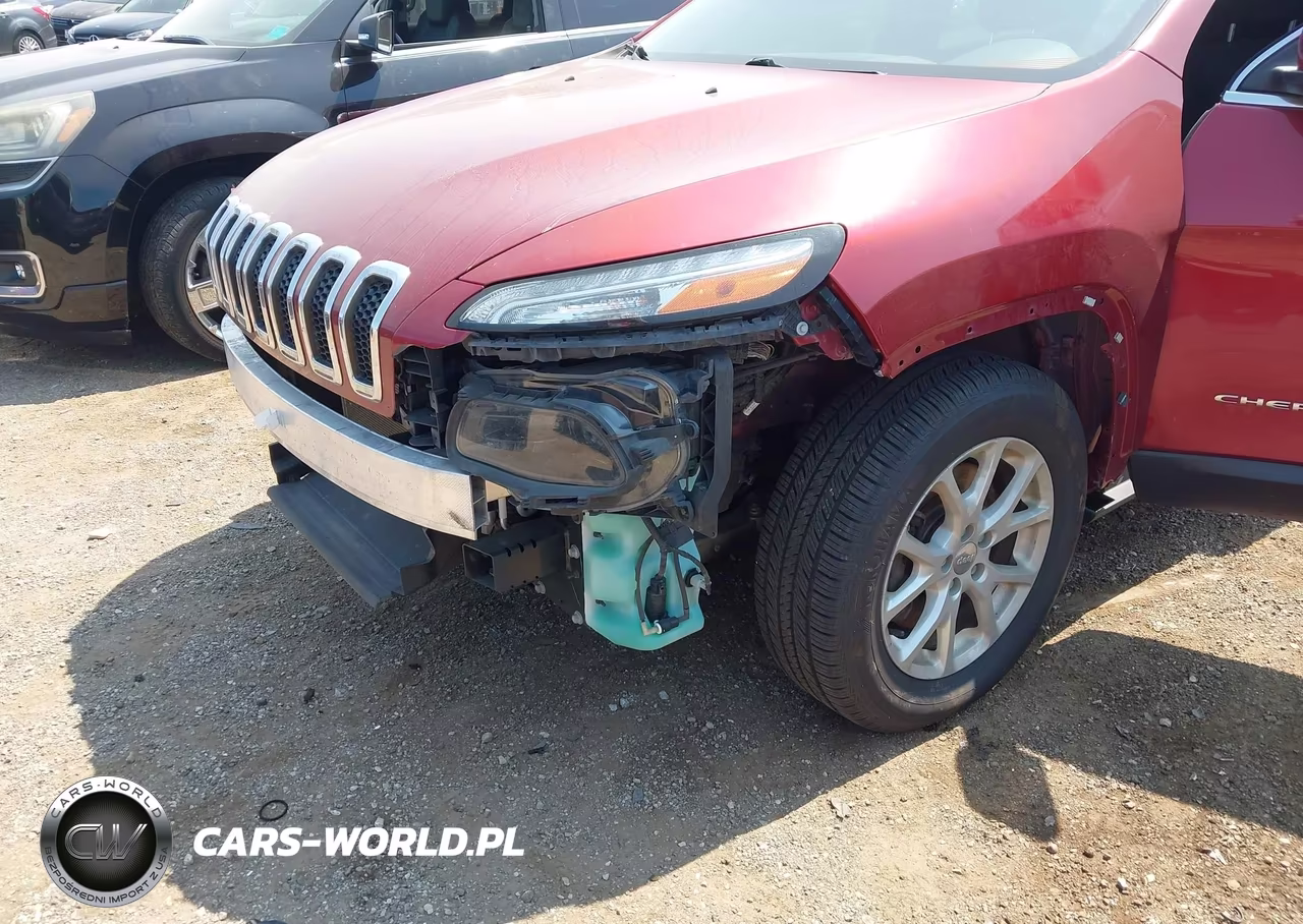 2017 Jeep Cherokee Latitude VIN:1C4PJMCB1HW658368 - 6