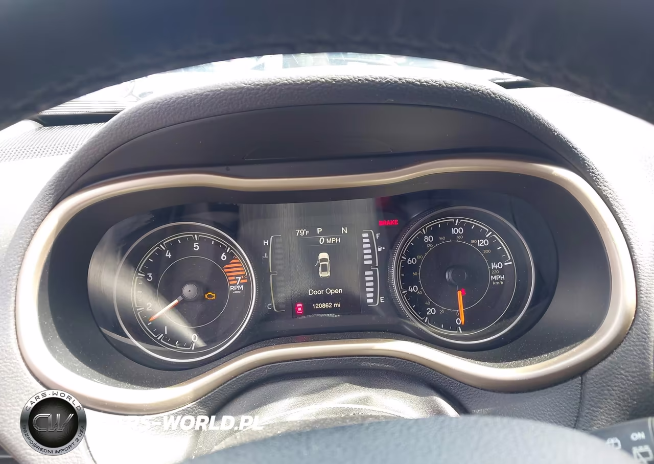 2017 Jeep Cherokee Latitude VIN:1C4PJMCB1HW658368 - 7