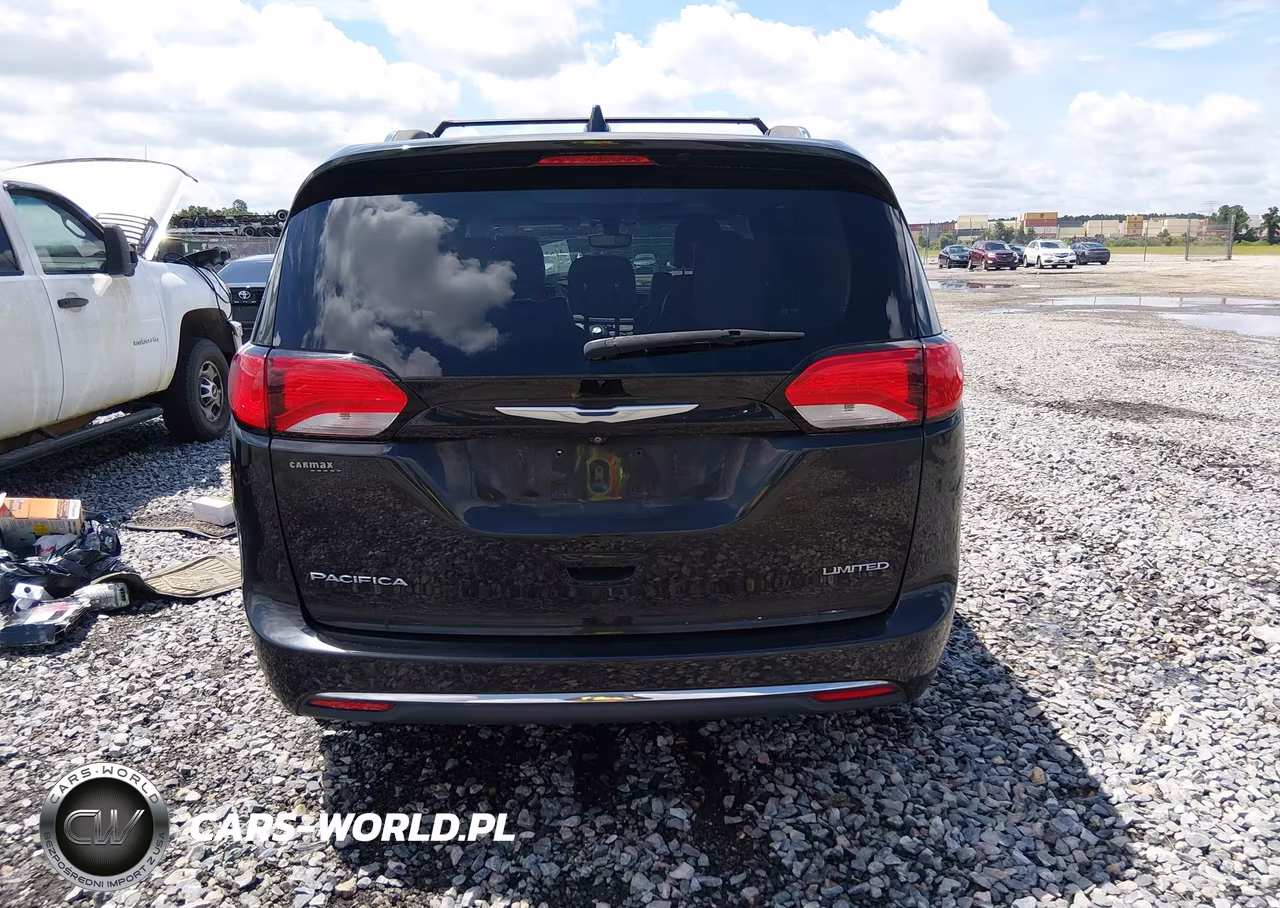 2017 Chrysler Pacifica Limited VIN:2C4RC1GG5HR762992 - 17