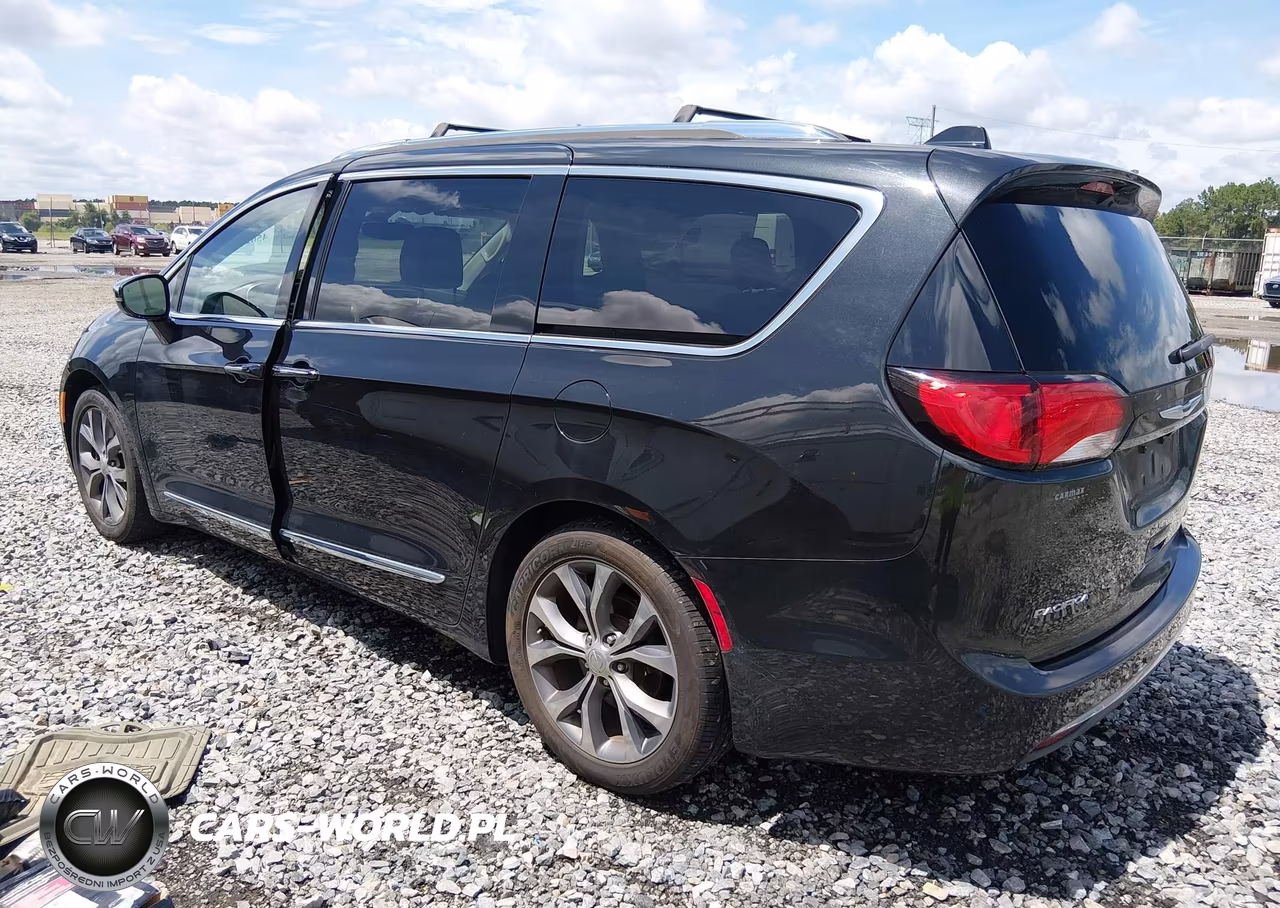 2017 Chrysler Pacifica Limited VIN:2C4RC1GG5HR762992 - 3