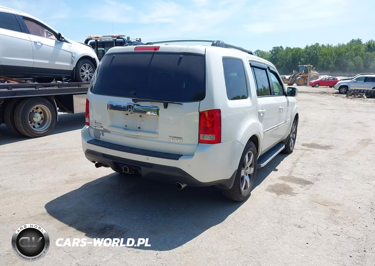 2013 Honda Pilot Touring VIN:5FNYF4H98DB011654 - 4