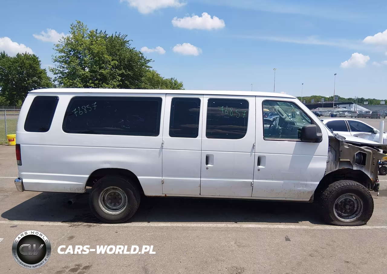 2013 Ford E-350 Super Duty Xl-Xlt VIN:1FBSS3BL5DDA61214 - 13