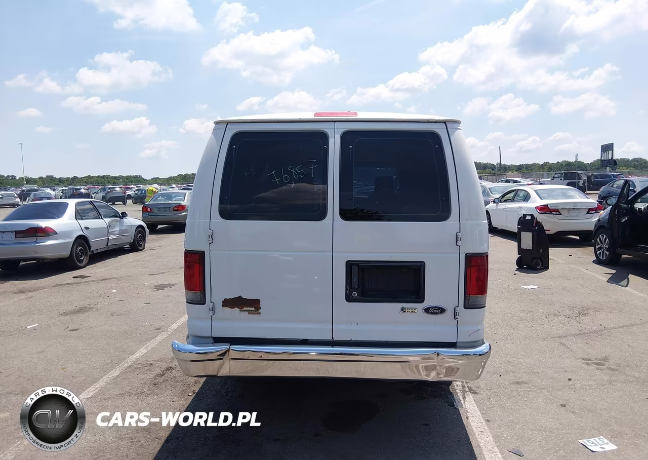 2013 Ford E-350 Super Duty Xl-Xlt VIN:1FBSS3BL5DDA61214 - 16
