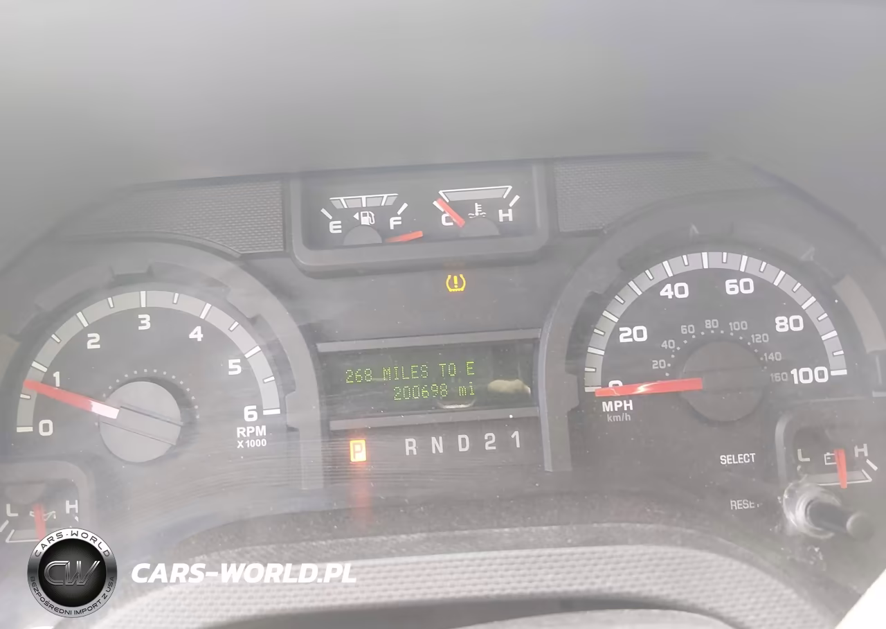 2013 Ford E-350 Super Duty Xl-Xlt VIN:1FBSS3BL5DDA61214 - 7