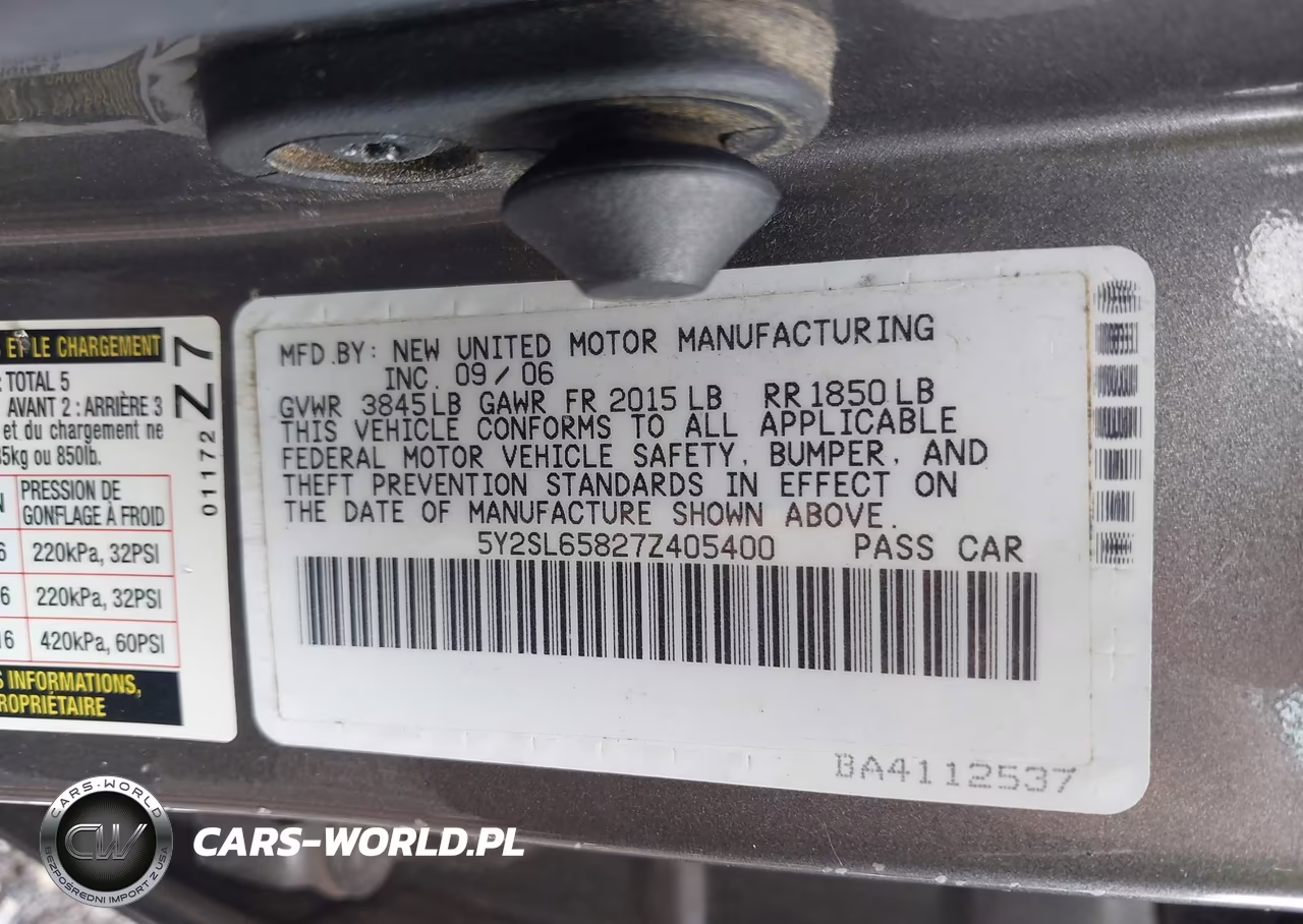 2007 Pontiac Vibe VIN:5Y2SL65827Z405400 - 9
