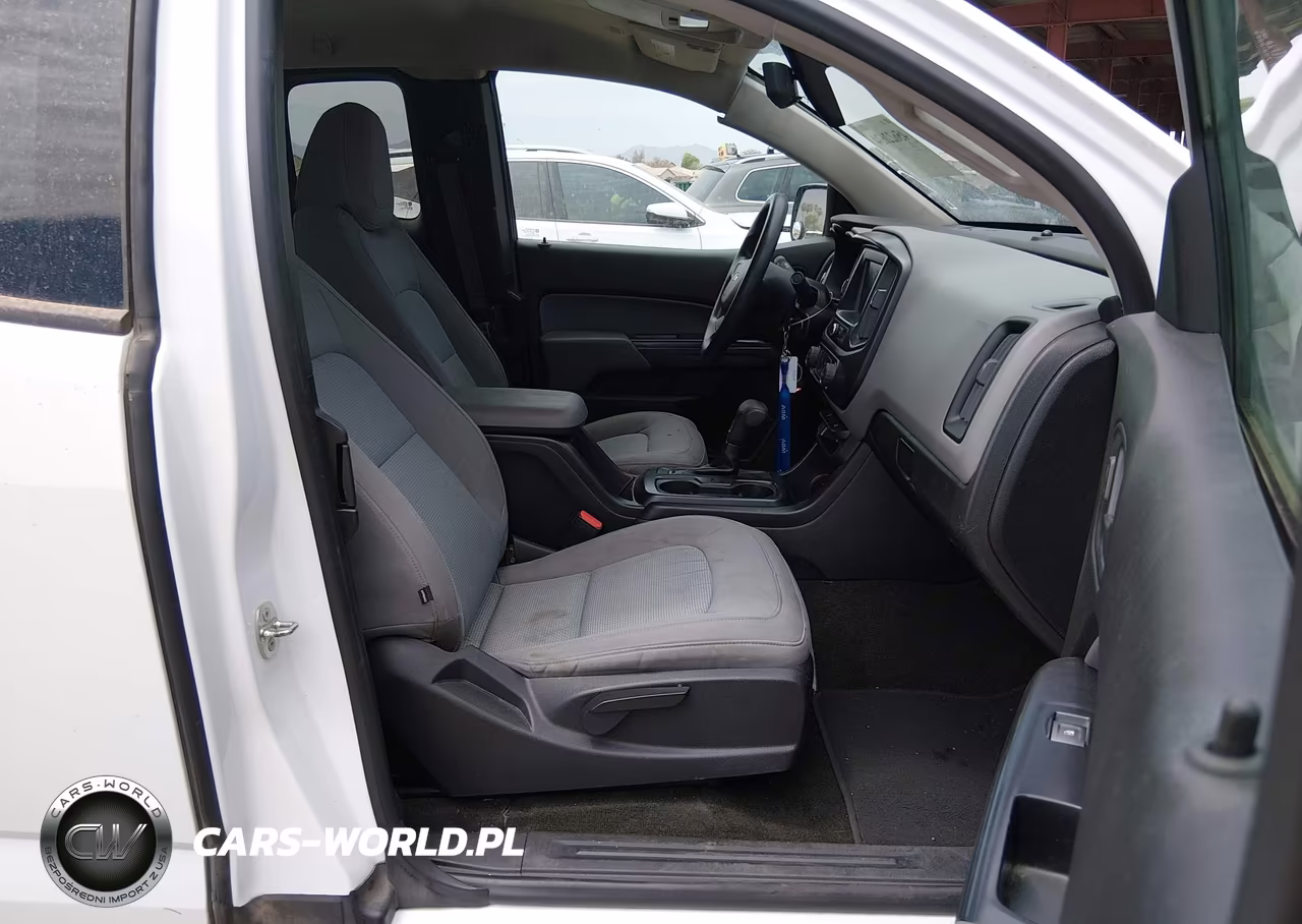 2018 Chevrolet Colorado Wt VIN:1GCHSBEAXJ1127828 - 5