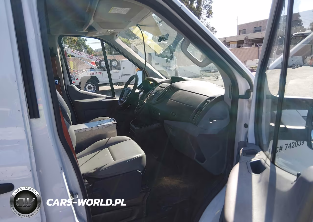 2018 Ford Transit-350 VIN:1FTBW2CM4JKA36782 - 5