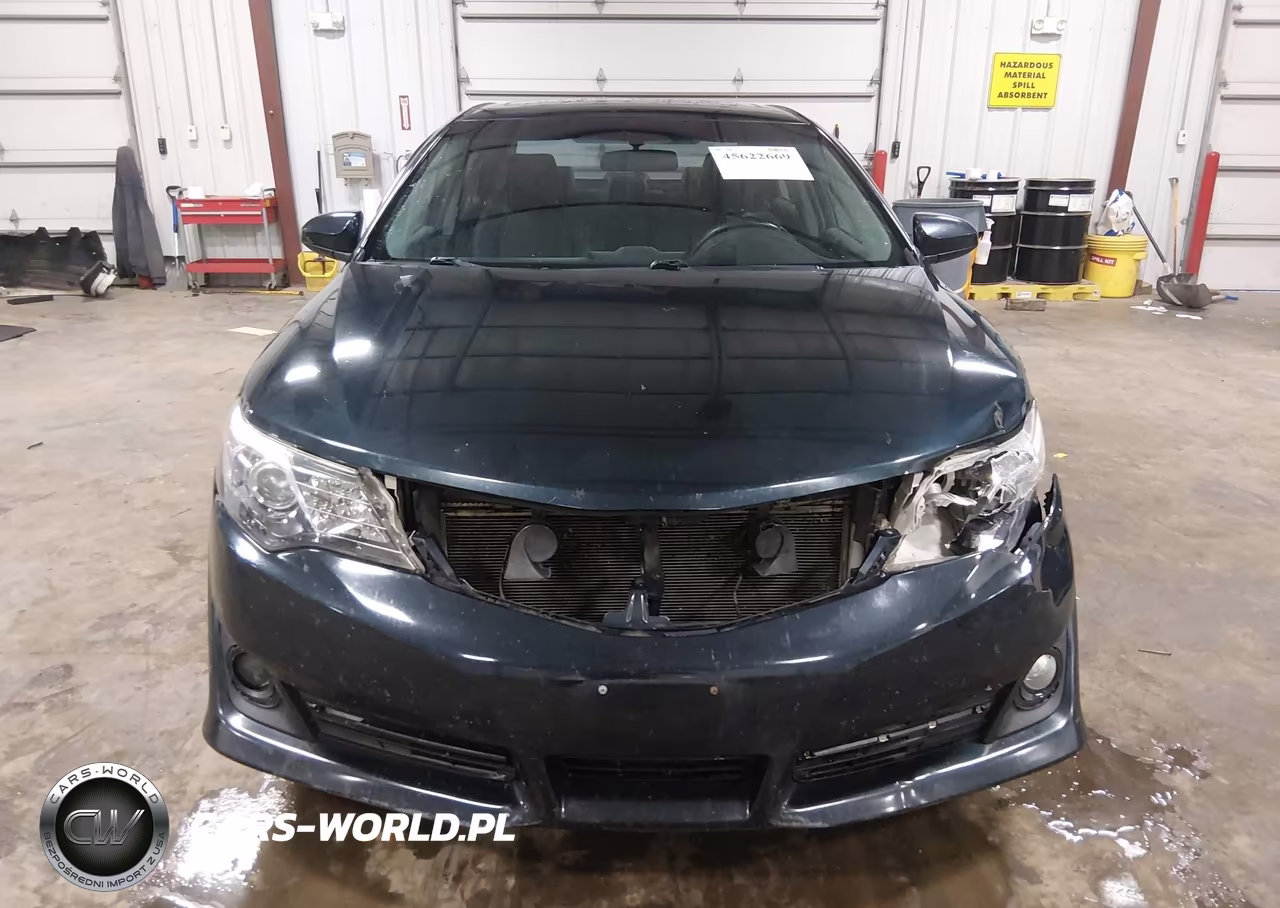 2014 Toyota Camry Se Sport VIN:4T1BF1FKXEU833550 - 12