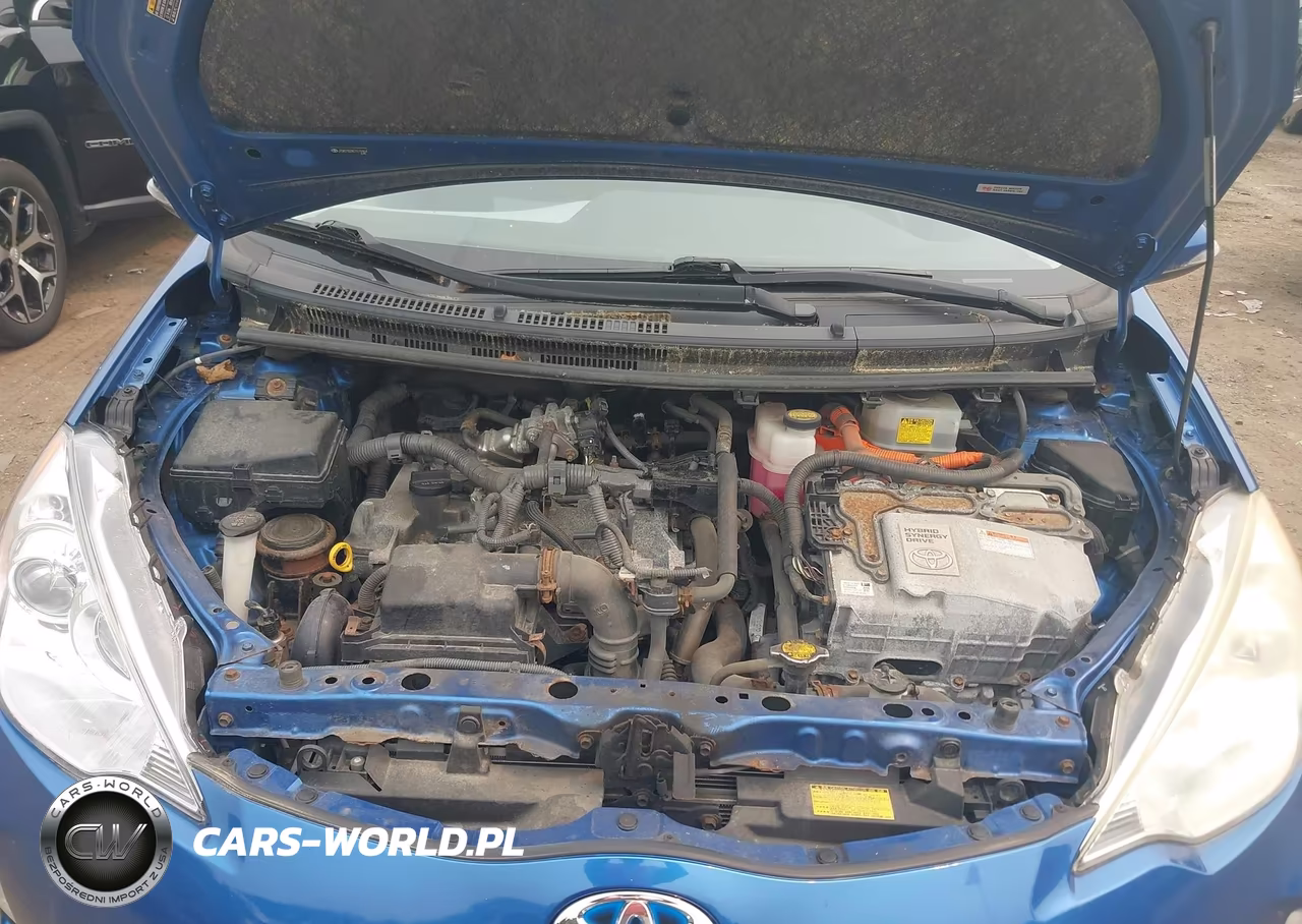 2012 Toyota Prius C Two VIN:JTDKDTB3XC1519464 - 10