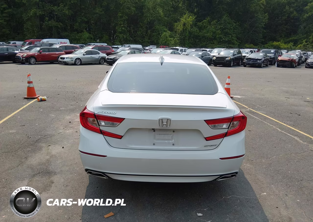 2018 Honda Accord Sport VIN:1HGCV1F37JA006056 - 17