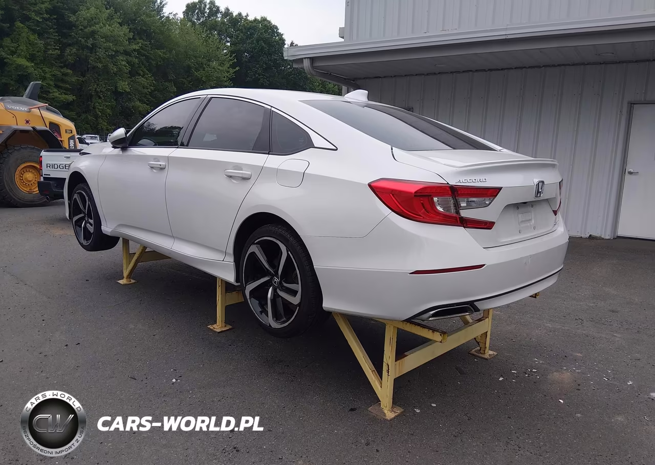 2018 Honda Accord Sport VIN:1HGCV1F37JA006056 - 3