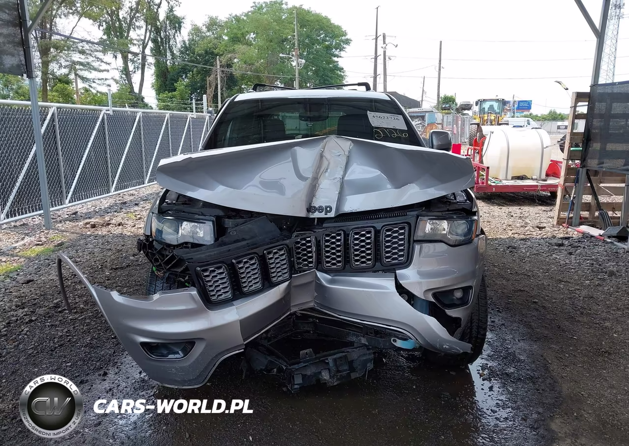 2018 Jeep Grand Cherokee Altitude 4X4 VIN:1C4RJFAG7JC470514 - 13