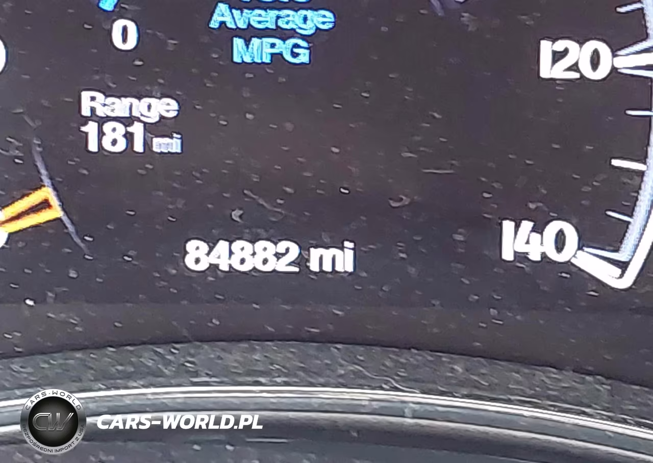 2018 Jeep Grand Cherokee Altitude 4X4 VIN:1C4RJFAG7JC470514 - 16