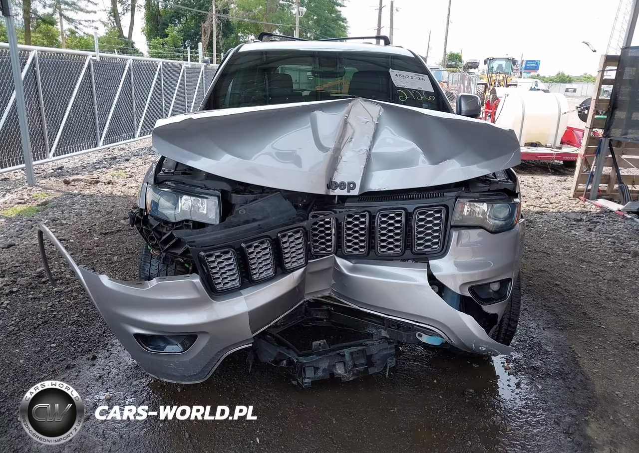 2018 Jeep Grand Cherokee Altitude 4X4 VIN:1C4RJFAG7JC470514 - 6