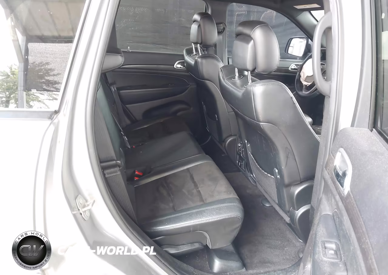 2018 Jeep Grand Cherokee Altitude 4X4 VIN:1C4RJFAG7JC470514 - 8