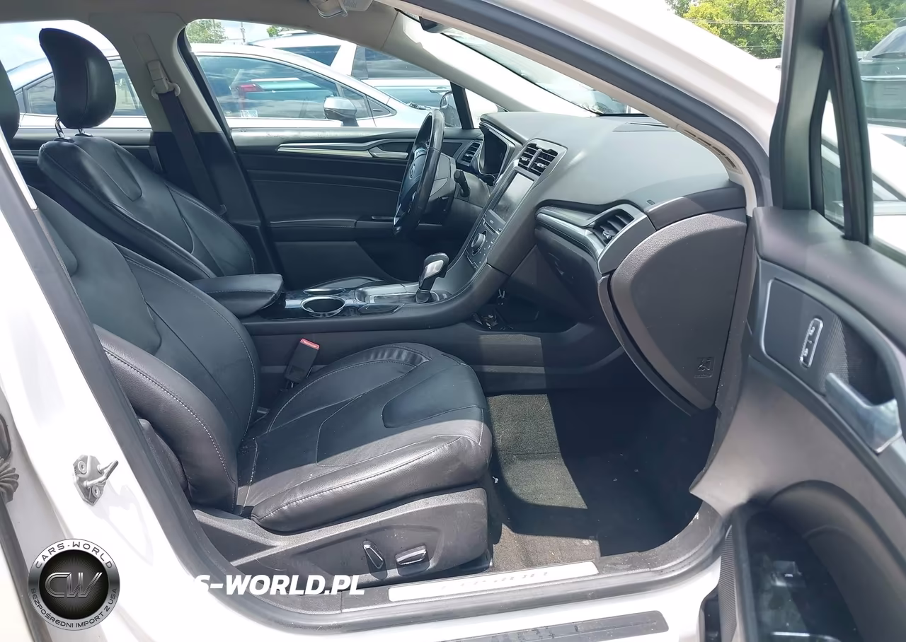 2013 Ford Fusion Titanium VIN:3FA6P0K99DR252195 - 5