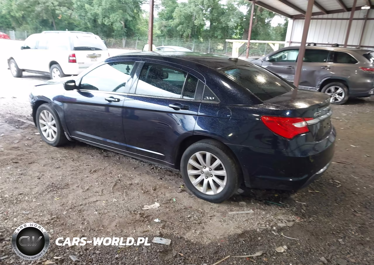 2012 Chrysler 200 Touring VIN:1C3CCBBB2CN125009 - 3