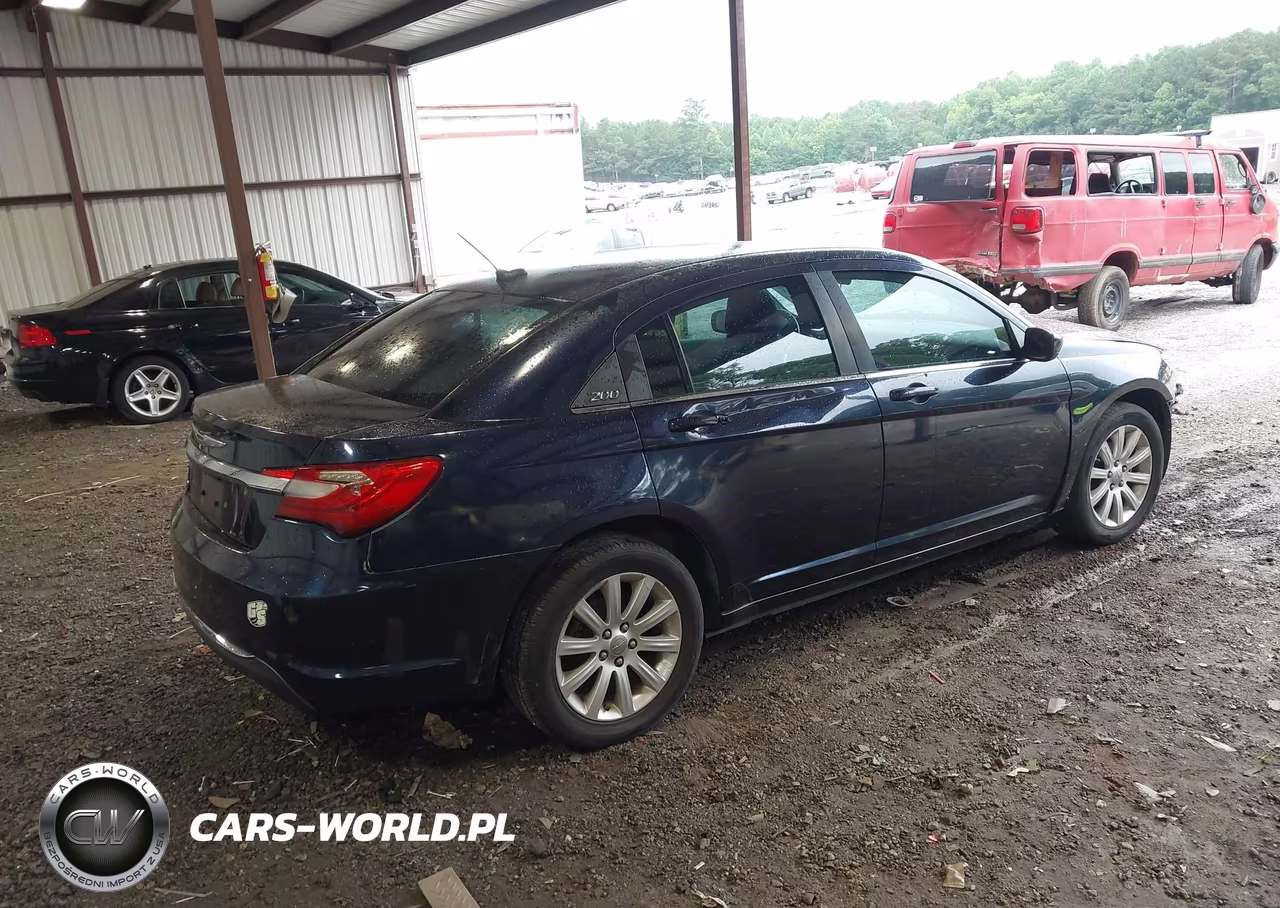 2012 Chrysler 200 Touring VIN:1C3CCBBB2CN125009 - 4