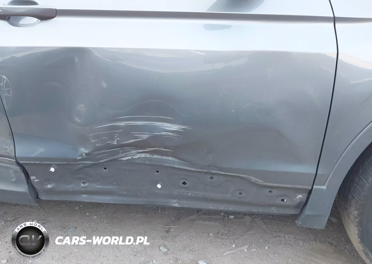 2019 Volkswagen Tiguan 2.0T Se-2.0T Sel-2.0T Sel R-Line-2.0T Sel R-Line Black VIN:3VV2B7AX5KM196798 - 17