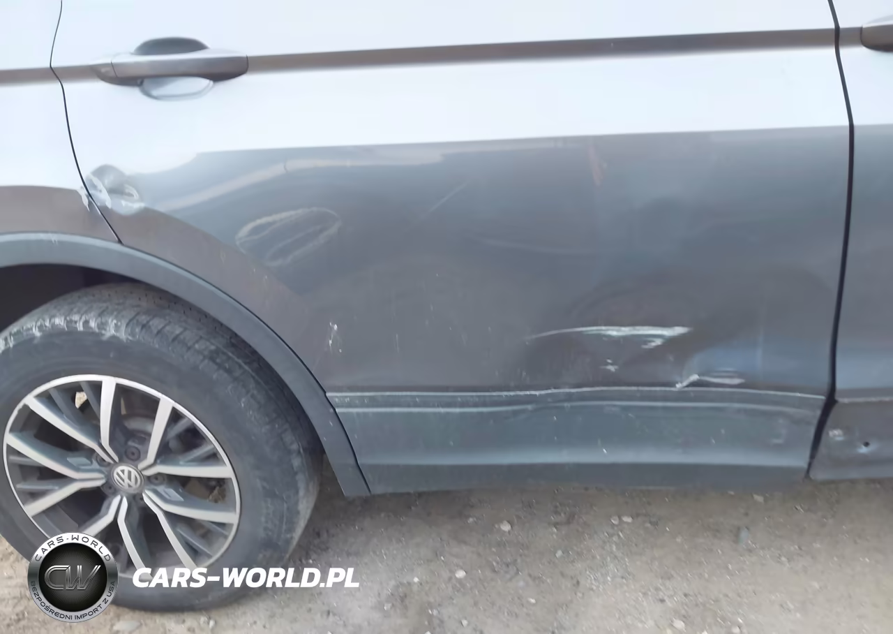 2019 Volkswagen Tiguan 2.0T Se-2.0T Sel-2.0T Sel R-Line-2.0T Sel R-Line Black VIN:3VV2B7AX5KM196798 - 18
