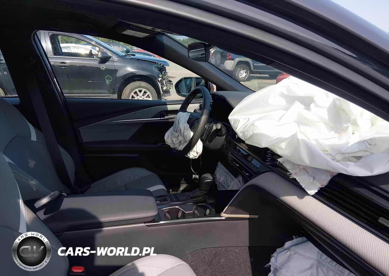 2026 Toyota Camry Se VIN:4T1DAACK1TU314704 - 5